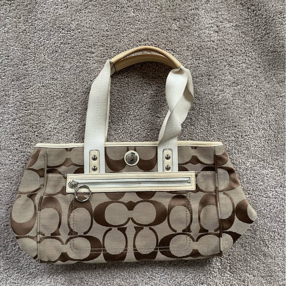Coach Daisy Signature Khaki White/Cream Tote Purse - Picture 5 of 10